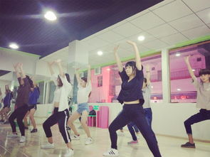 深圳龍崗區(qū)0基礎(chǔ)舞蹈聲樂培訓(xùn)推薦 包學(xué)包會(huì)、推薦就業(yè)與免費(fèi)進(jìn)修